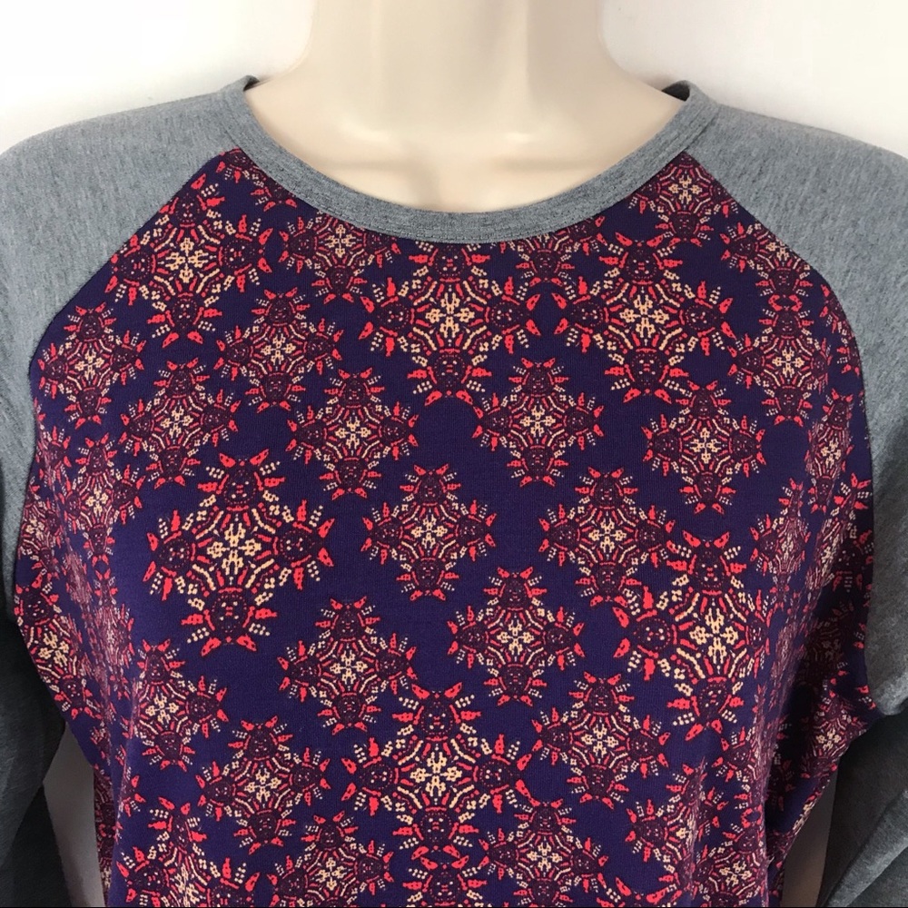 Lularoe | Randy Tee Size M - Picture 3 of 7